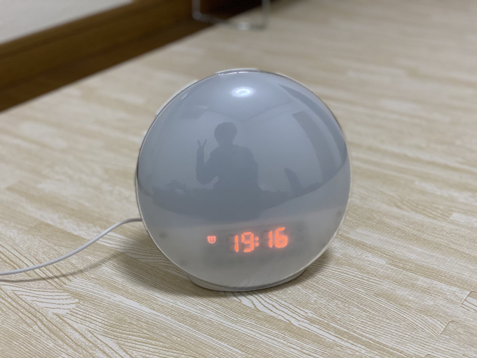 ☆光目覚まし時計自然の光と音で優しく目覚める、マルチ機能 新登場